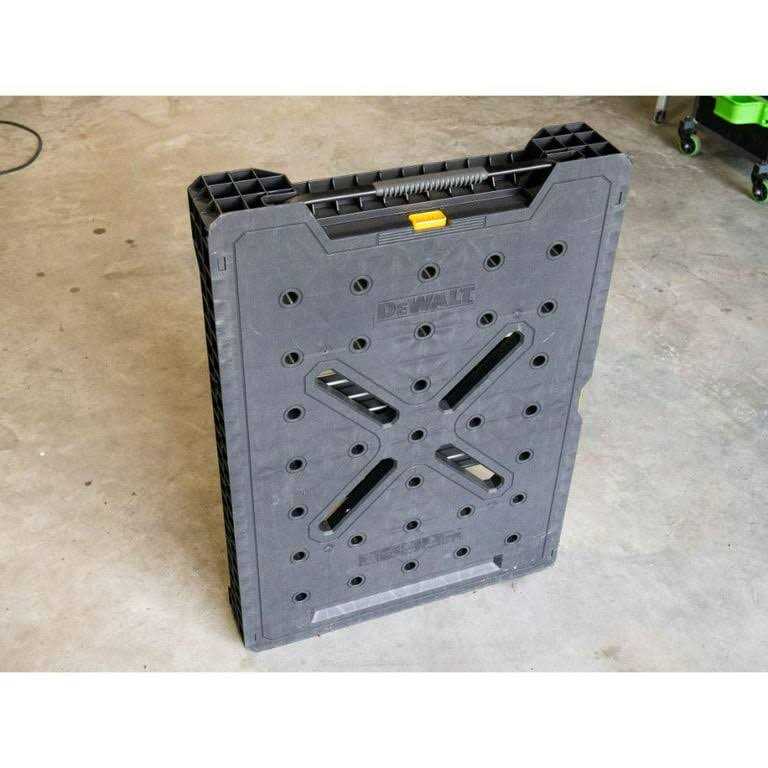 Dewalt Express Folding Workbench - Image 5