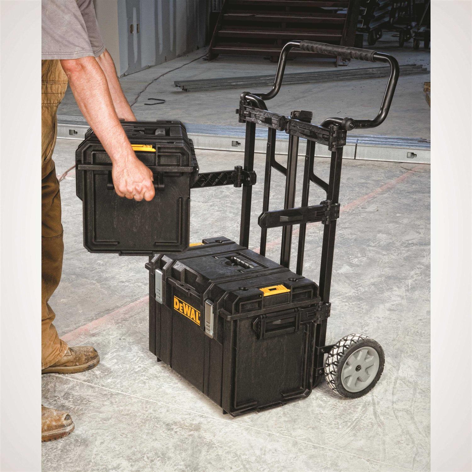 DeWalt DWST08203 Large Case - HxWxD: 13 x 21 x 12 - Image 3