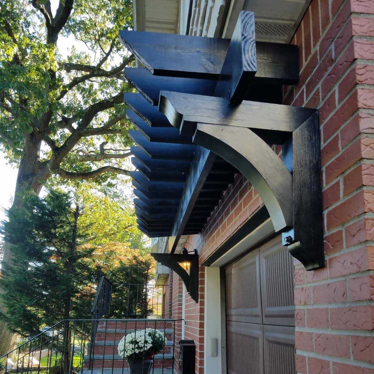 Ekena Millwork BKT04X14X14THR01RDF 4W x 14D x 14H Thorton Traditional Rough Sawn Bracket - Image 4