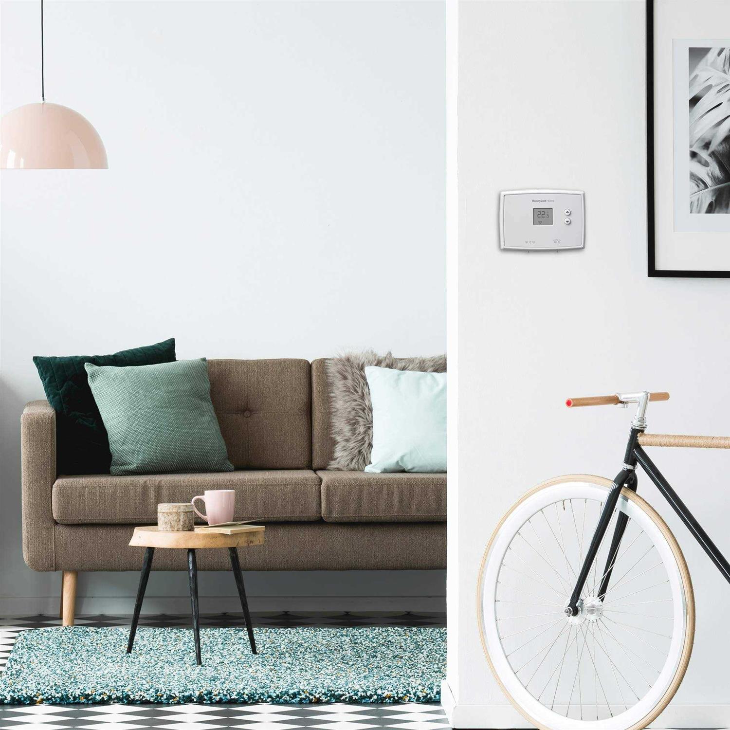 Honeywell Home RTH111B Digital Non-Programmable Thermostat - Image 4