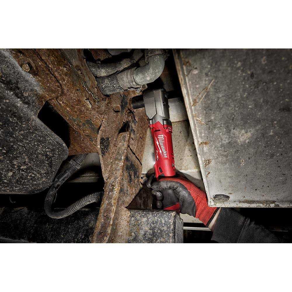Milwaukee M12 FUEL 12V Lithium-Ion Brushless Cordless 1/2 in. Right Angle Impact Wrench Ah Battery Pack - Image 5