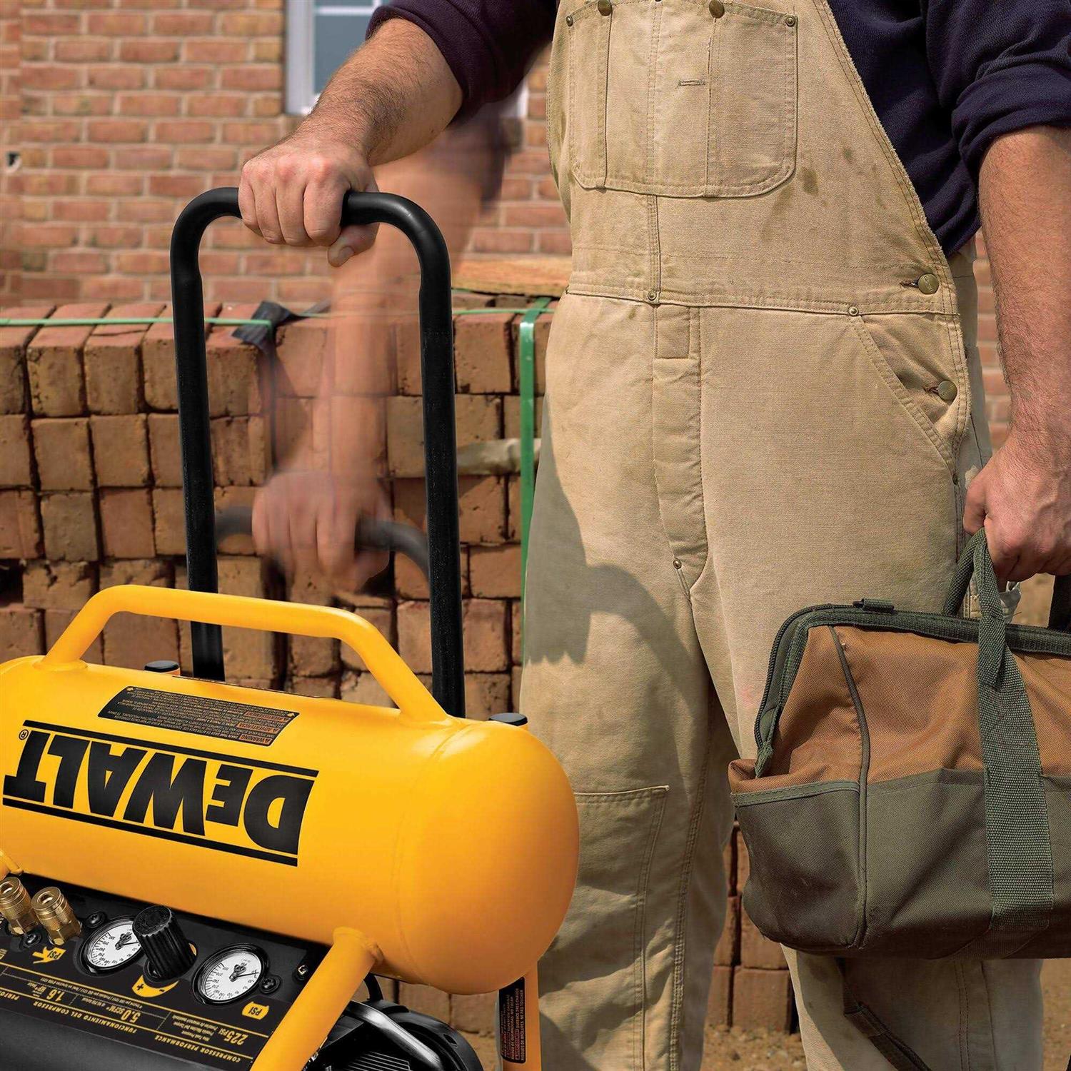 DeWalt D55146 Portable Air Compressor - Image 5