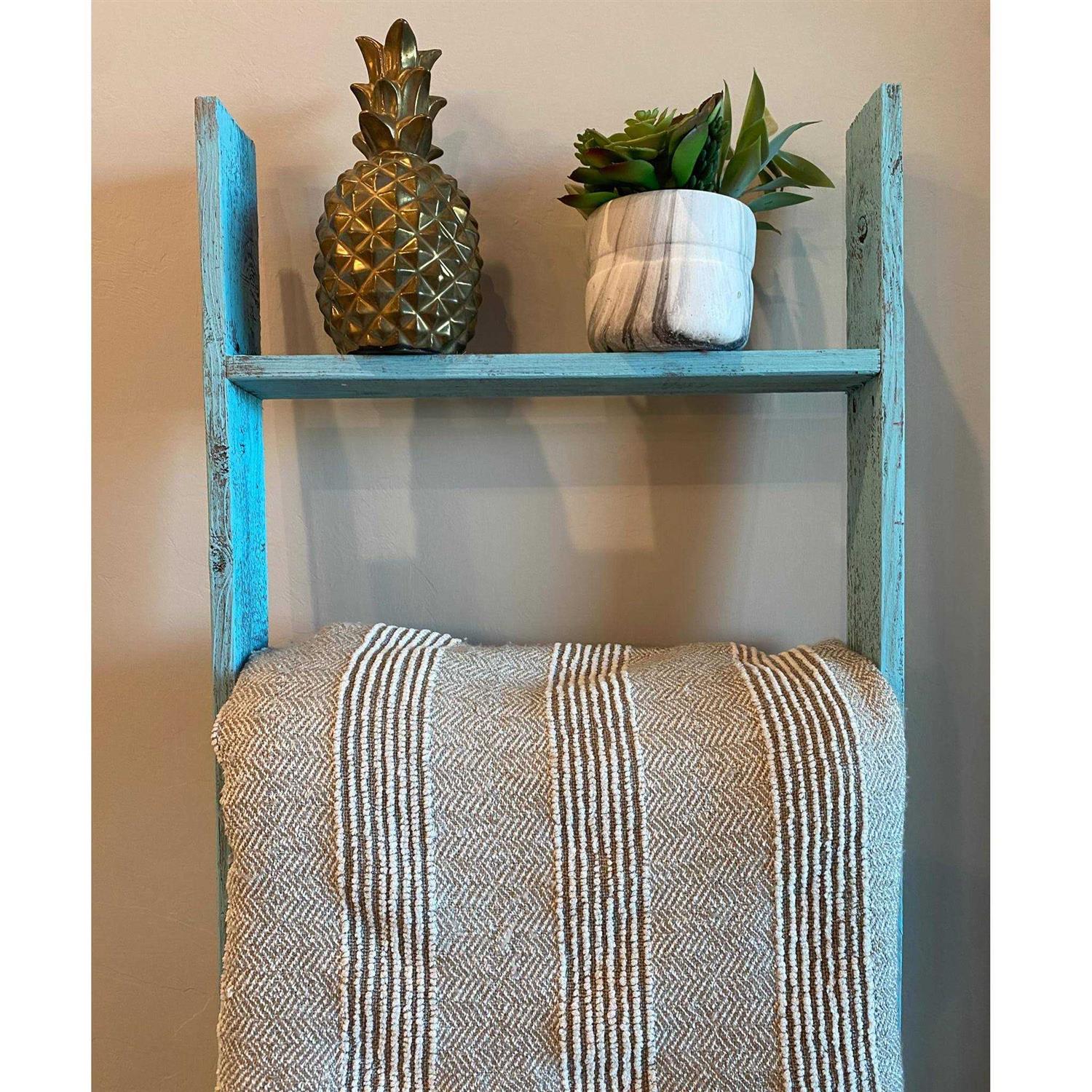 BarnwoodUSA Rustic Decorative Ladder - Image 4