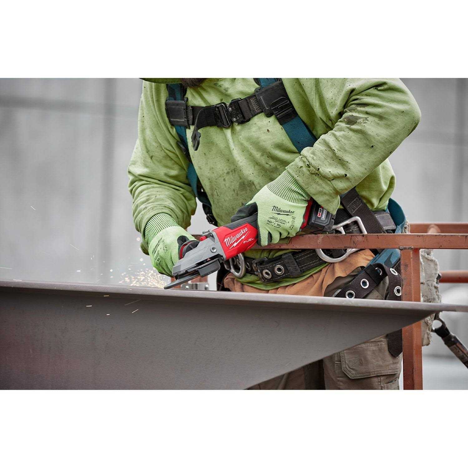 2886-20 Milwaukee M18 FUEL 5 Flathead Braking Grinder - Image 4