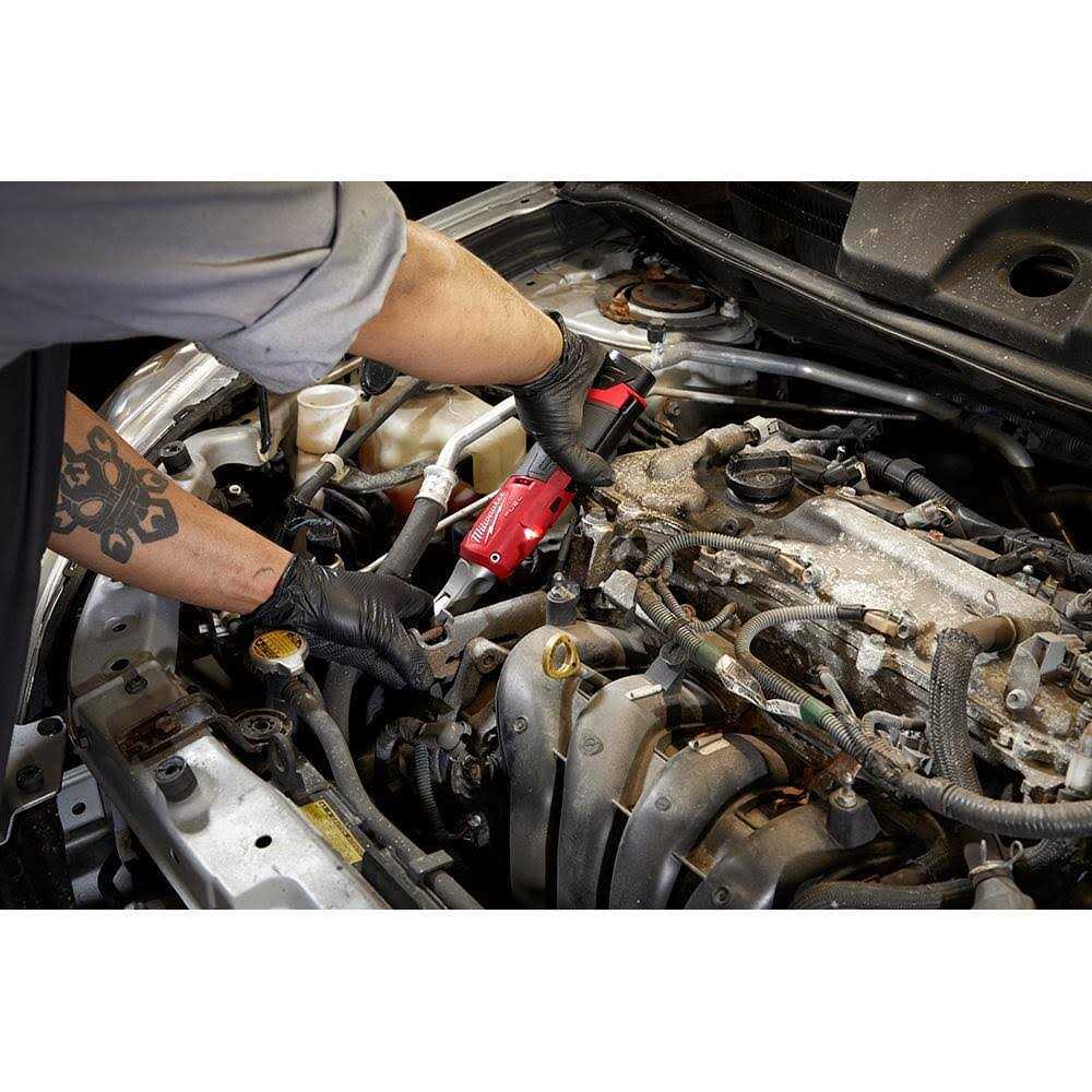 Milwaukee M12 FUEL 12V Lithium-Ion Brushless Cordless High Speed 1/4 in. Ratchet High - Image 2