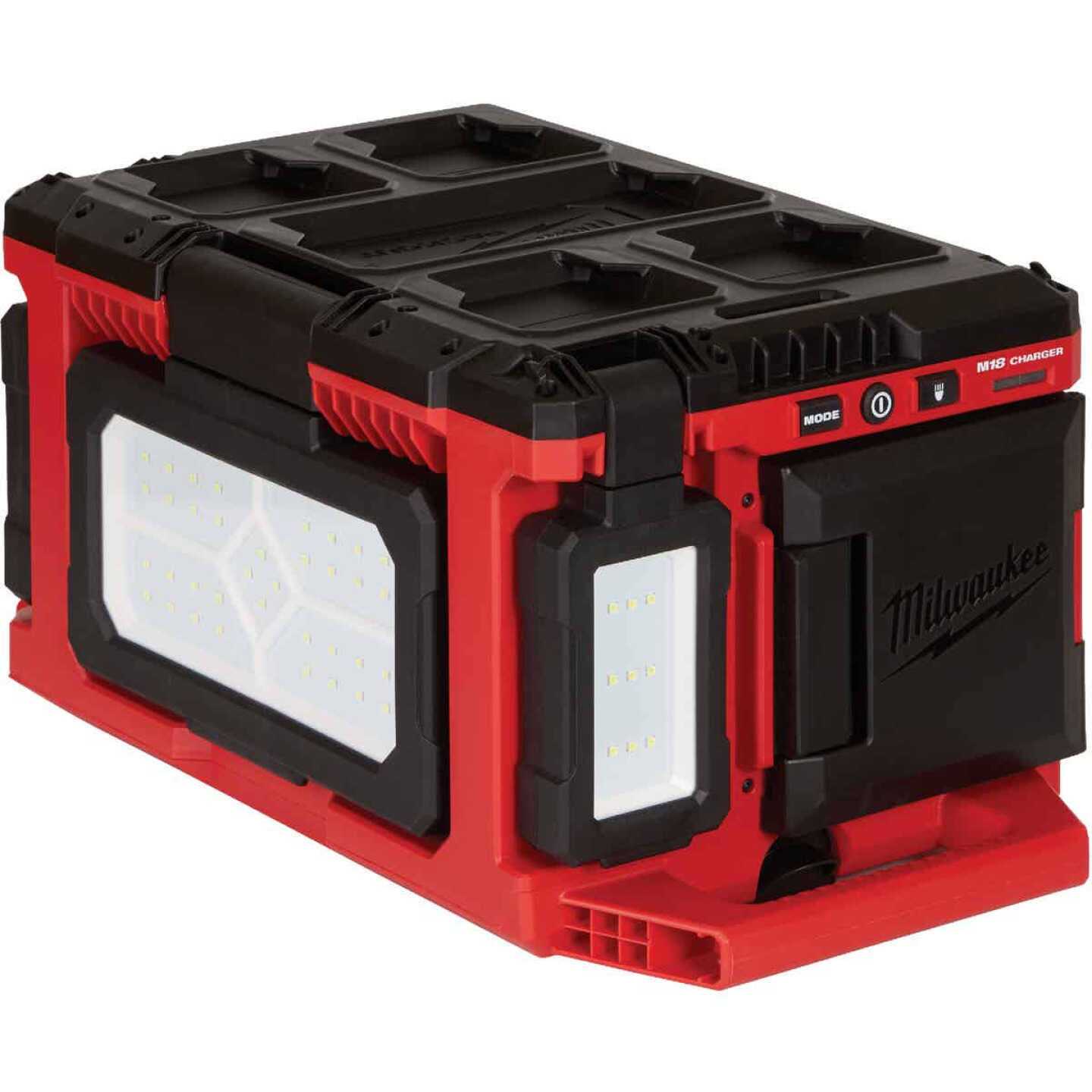 2357-20 Milwaukee M18 PACKOUT Light/Charger - Image 5