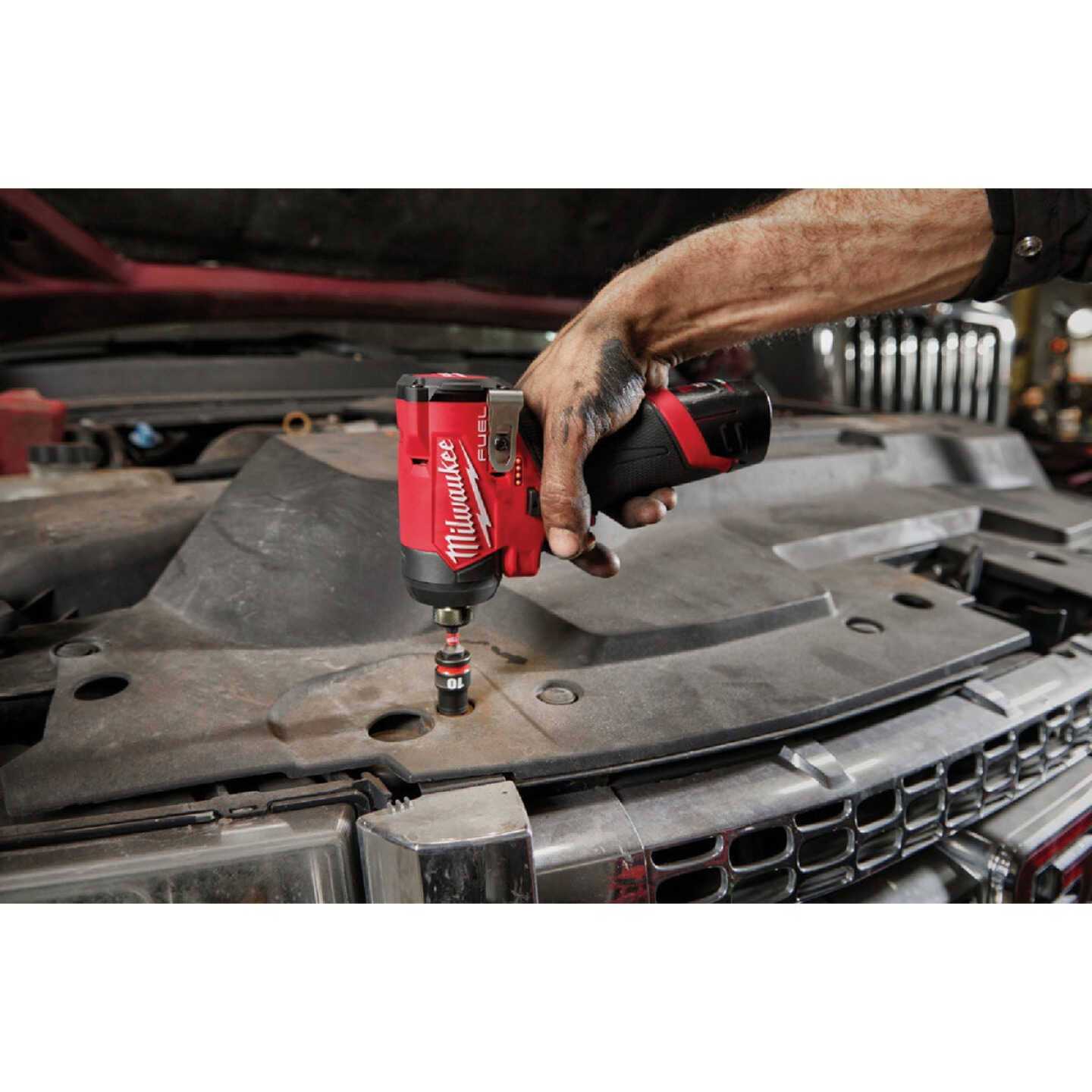 3453-22 Milwaukee M12 FUEL 1/4 Hex Impact Driver Kit - Image 3