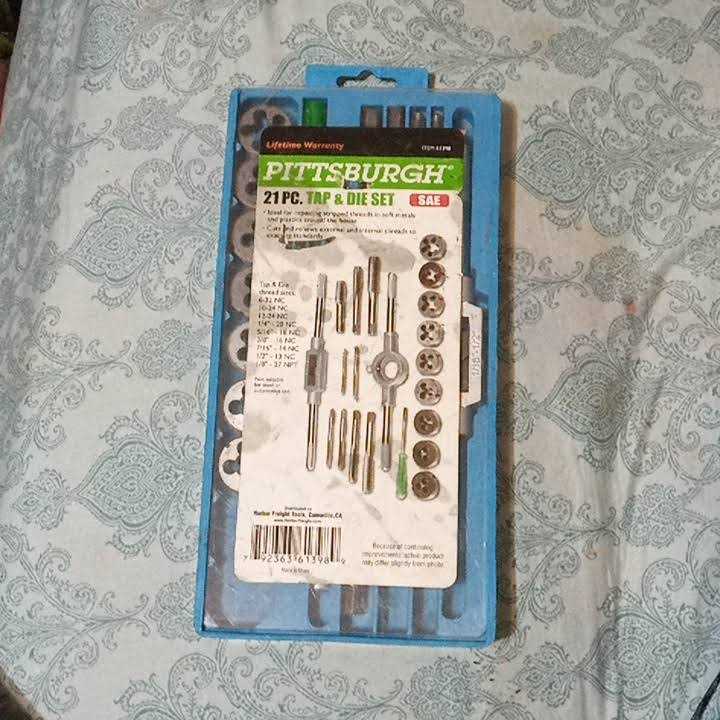 Pittsburgh Carbon Steel SAE Tap and Die Set - Image 2