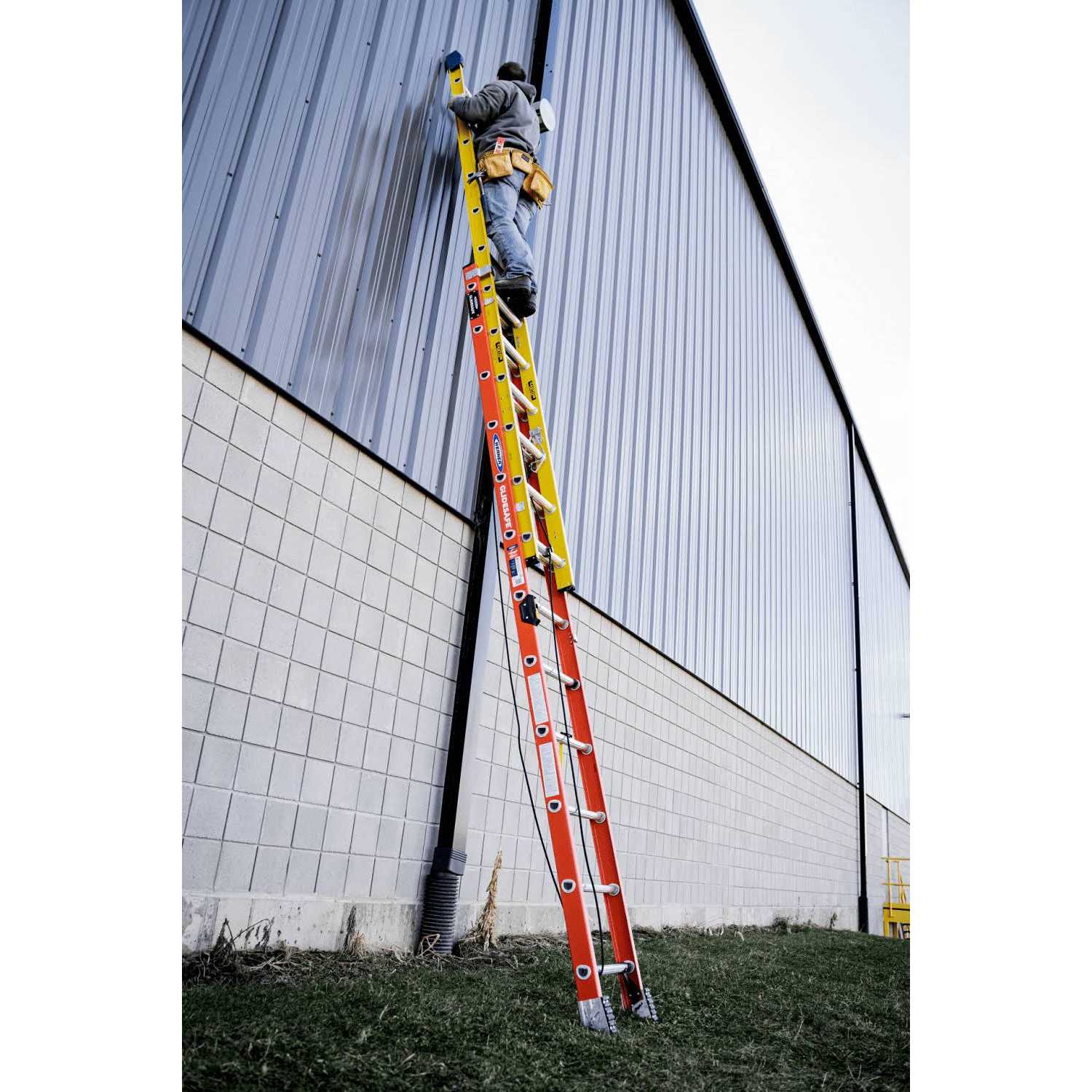 Werner Glidesafe Extension Ladder Fiberglass Tri Rung Type IA - Image 2