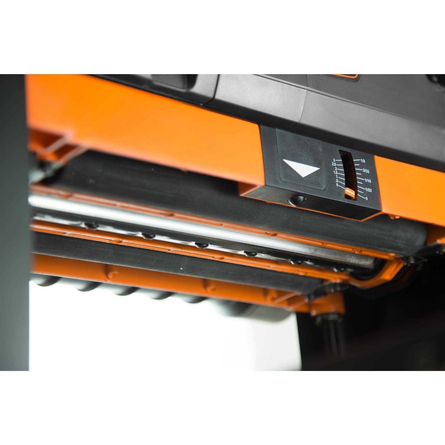 WEN 15-Amp 13-Inch Three-Blade Benchtop Thickness Planer - Image 2