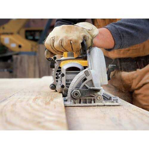 Dewalt Worm Drive Circular Saw DWS535B - Image 5