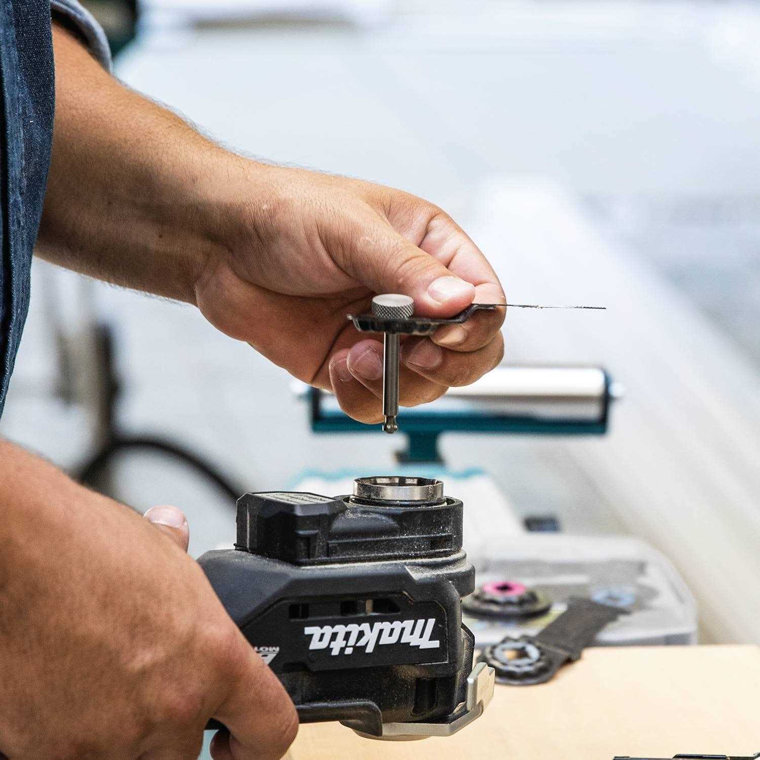 Makita XMT04ZB 18V LXT Lithium-Ion Sub-Compact Brushless Cordless StarlockMax Multi-Tool - Image 3