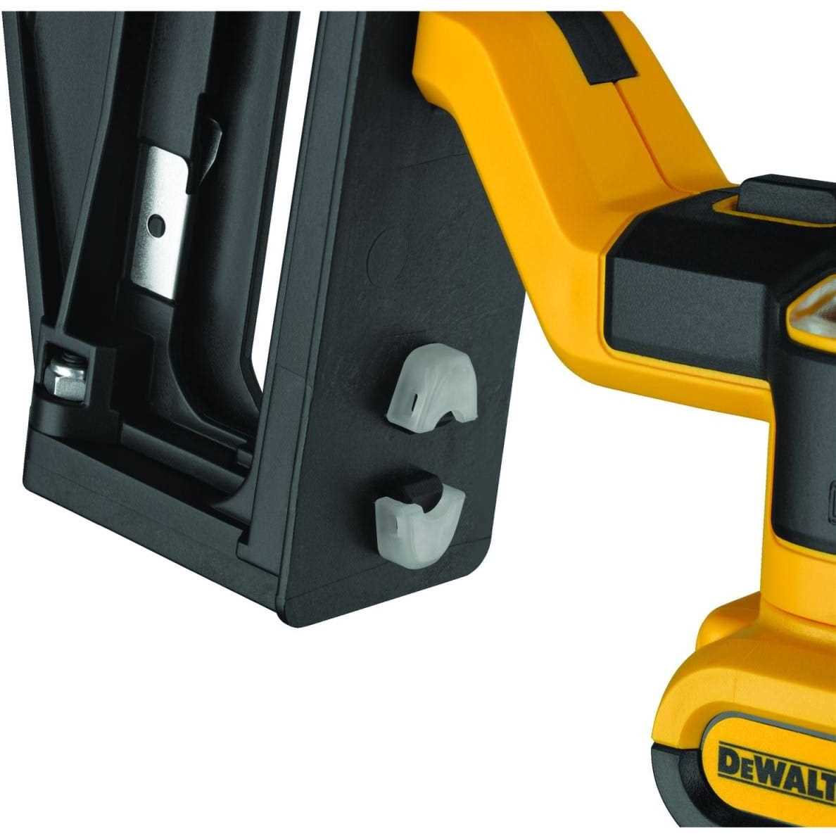 DeWalt 20V MAX XR 16 GA Cordless Straight Finish Nailer DCN662B - Image 3