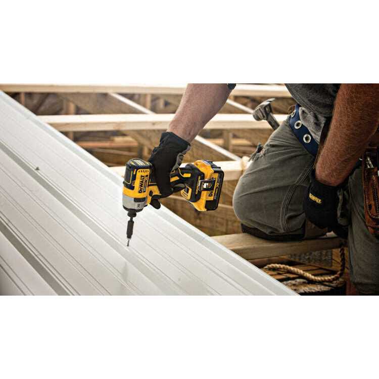 Dewalt 60V MAX* Brushless Cordless 9 in. Cut-Off Saw DCS692B - Image 3