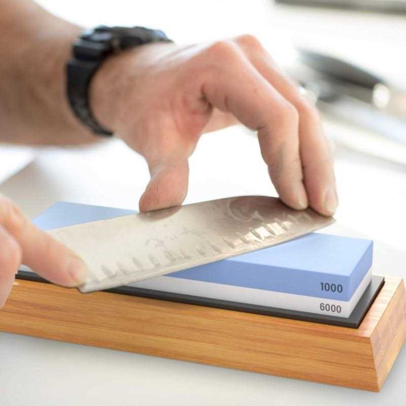 Sharp Pebble Premium Knife Sharpening Stone 2 Side Grit 1000/6000 Whetstone - Image 3