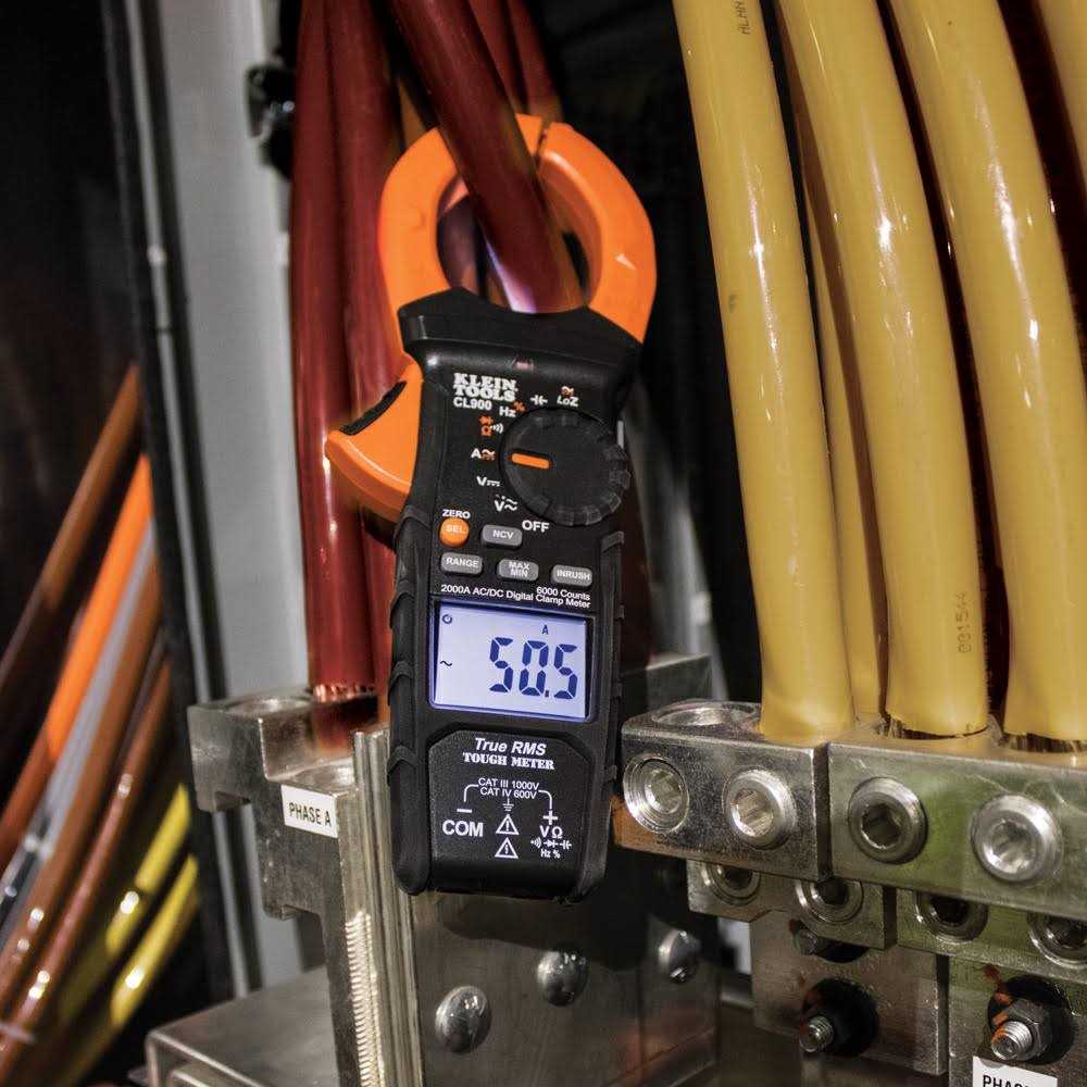 Klein Tools CL900 Digital Clamp Meter - Image 4