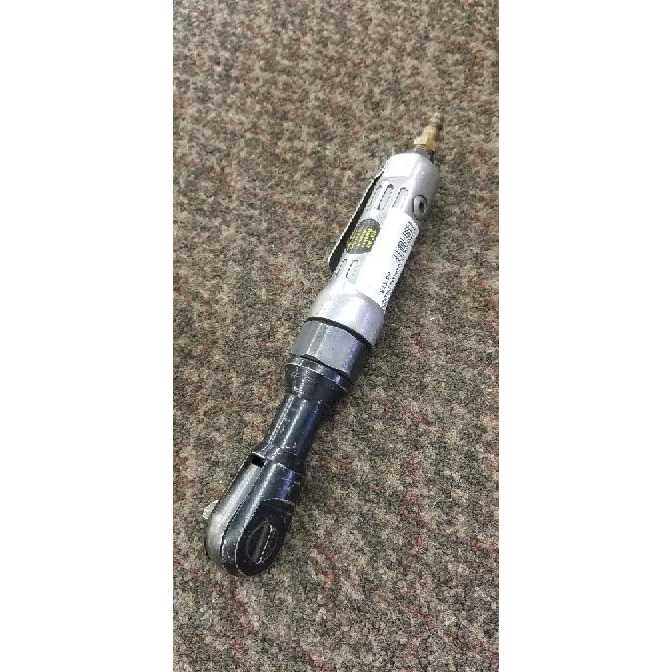 Central Pneumatic 1/2 in. Air Ratchet Wrench - Image 4