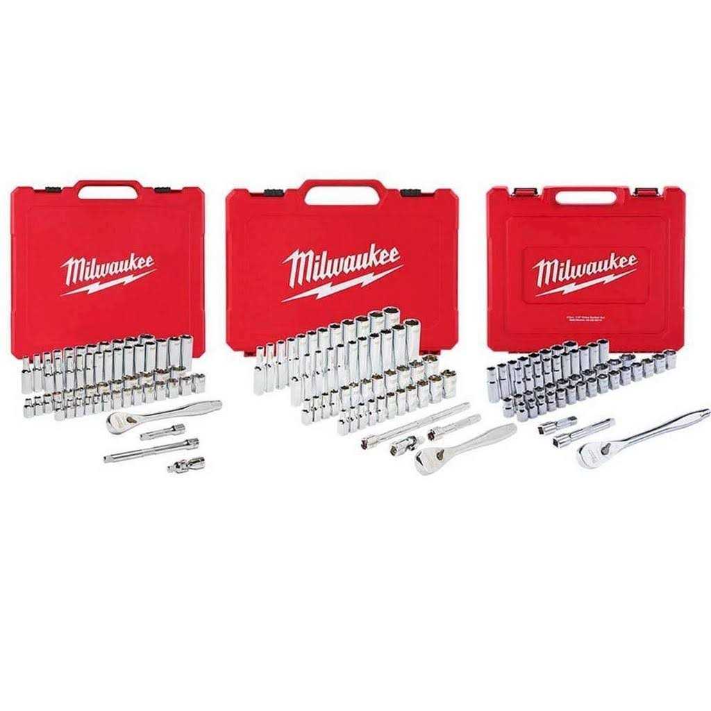 Milwaukee 1/4 in. and 3/8 in. and 1/2 in. Drive SAE/Metric Ratchet and Socket Mechanics Tool Set