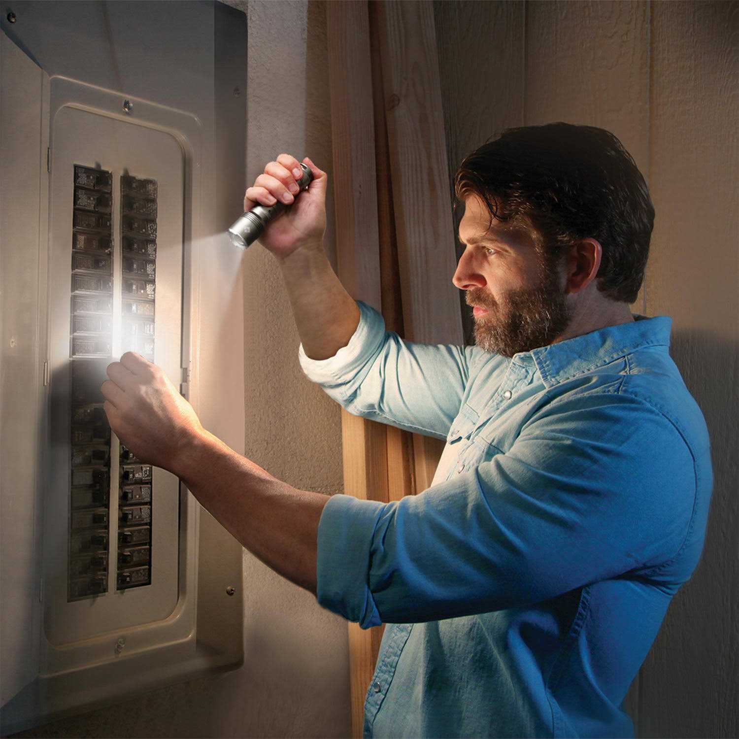 Member's Mark 3-Pack 600 Lumen LED Flashlight Set - Image 3