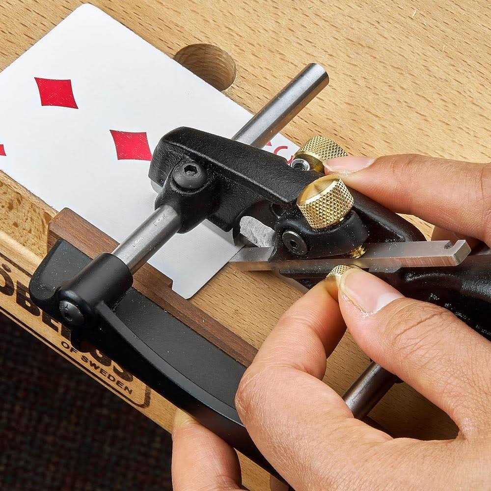 Veritas Right-Hand Box-Maker's Plow Plane - Image 2