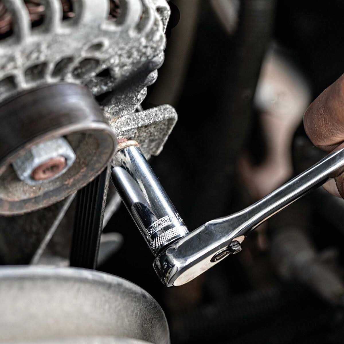 DeWalt - 84 Pieces Mechanics Tool Set - Image 5