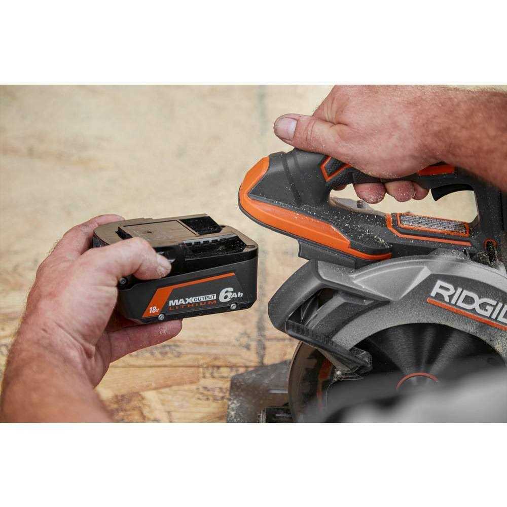 Ridgid 18V 6.0 Ah and 4.0 Ah MAX Output Lithium-Ion Batteries and Charger Kit with Bag - Image 4