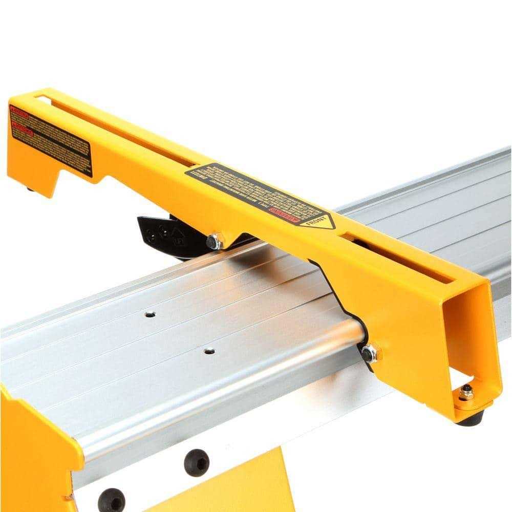 DeWalt Heavy Duty Work Stand with Miter Saw Mounting Brackets DWX725B - Image 3