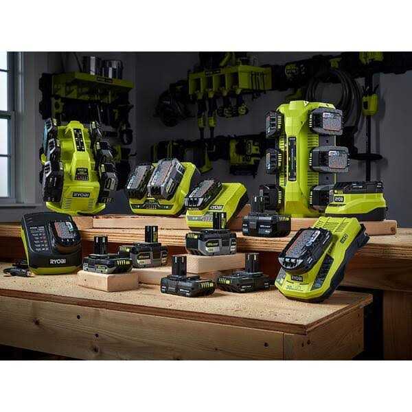 RYOBI ONE+ 18V 12.0 Ah HIGH PERFORMANCE Kit with ONE+ 8A Rapid Charger and Ah HIGH PERFORMANCE Battery - Image 4