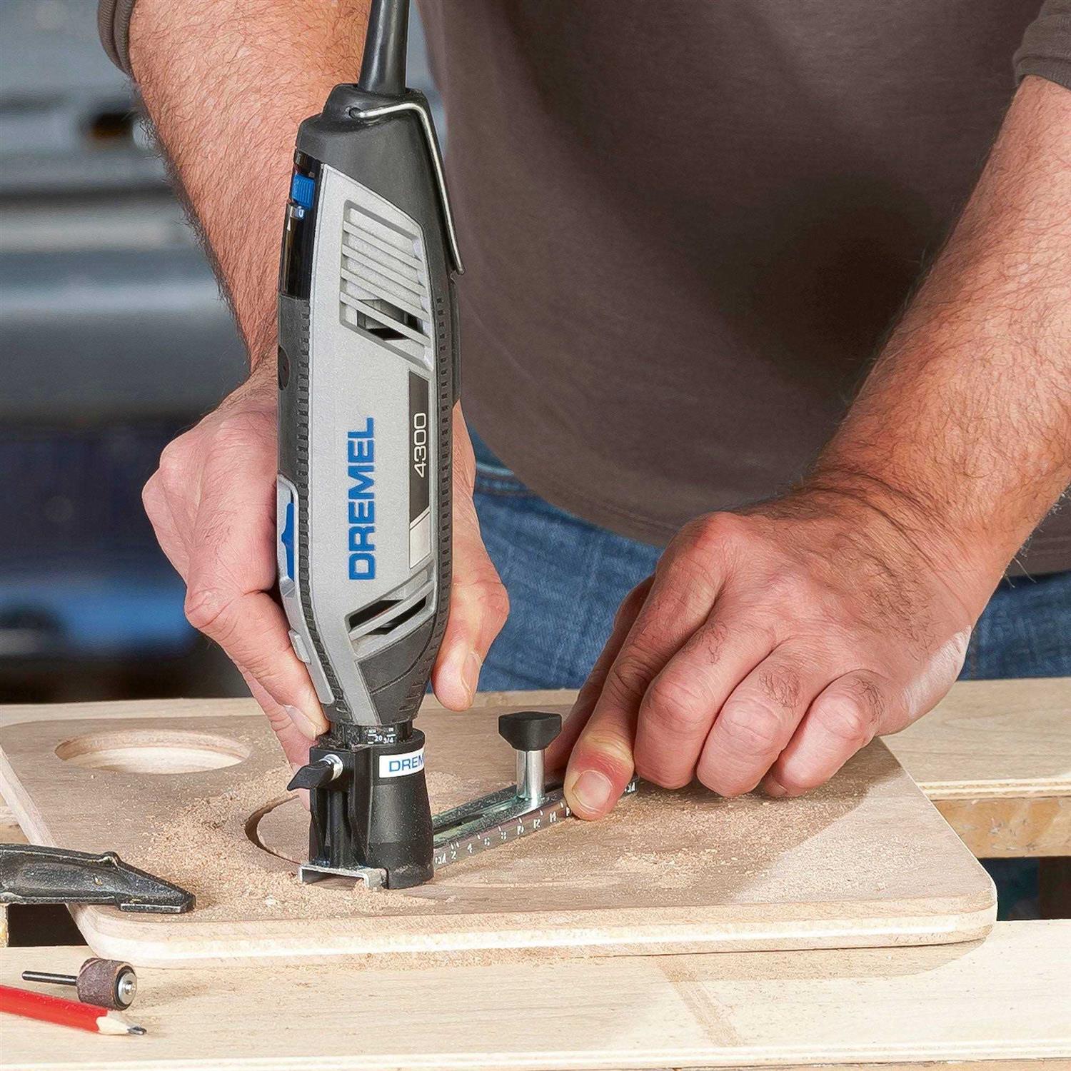 Dremel Circle Cutter & Straight Edge Guide 678-02 - Image 2