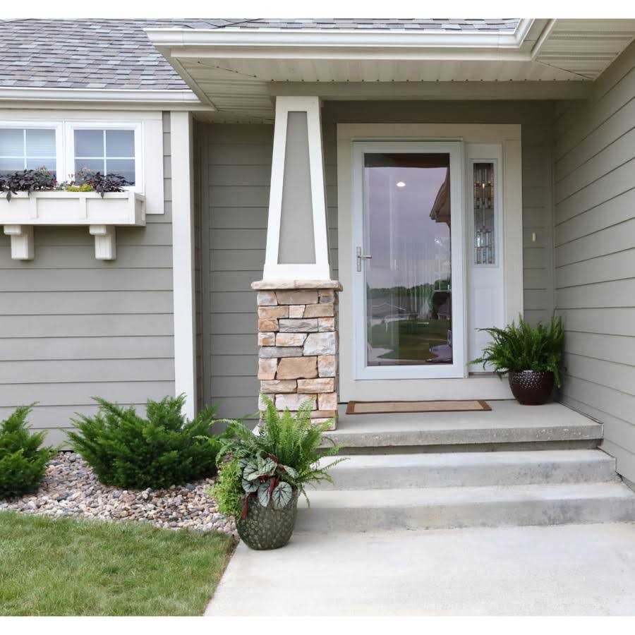 Larson Signature Classic White Full-view Aluminum Standard Storm Door - Image 5