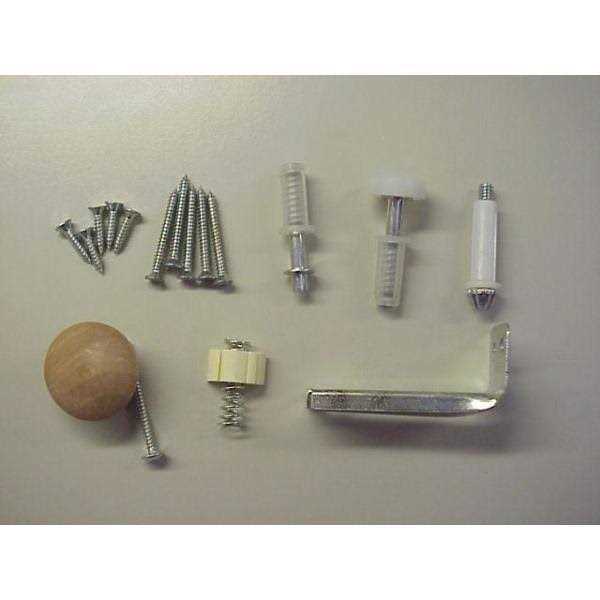 LTL Home Products AWC 127 Elizabethian Glass Bifold Door - Image 4