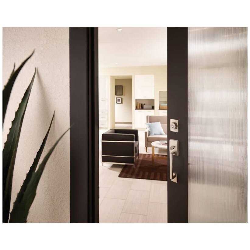 Schlage F58-CEN Century Single Cylinder Exterior Entrance Handleset - Image 4