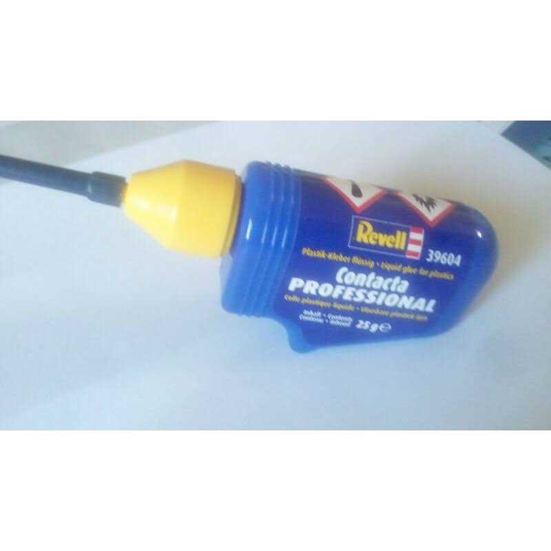Revell Contacta Professional Glue - Image 3