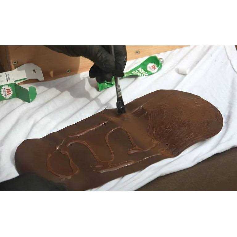 RH Adhesives HH-66 Toluene Free Vinyl Cement - Image 3