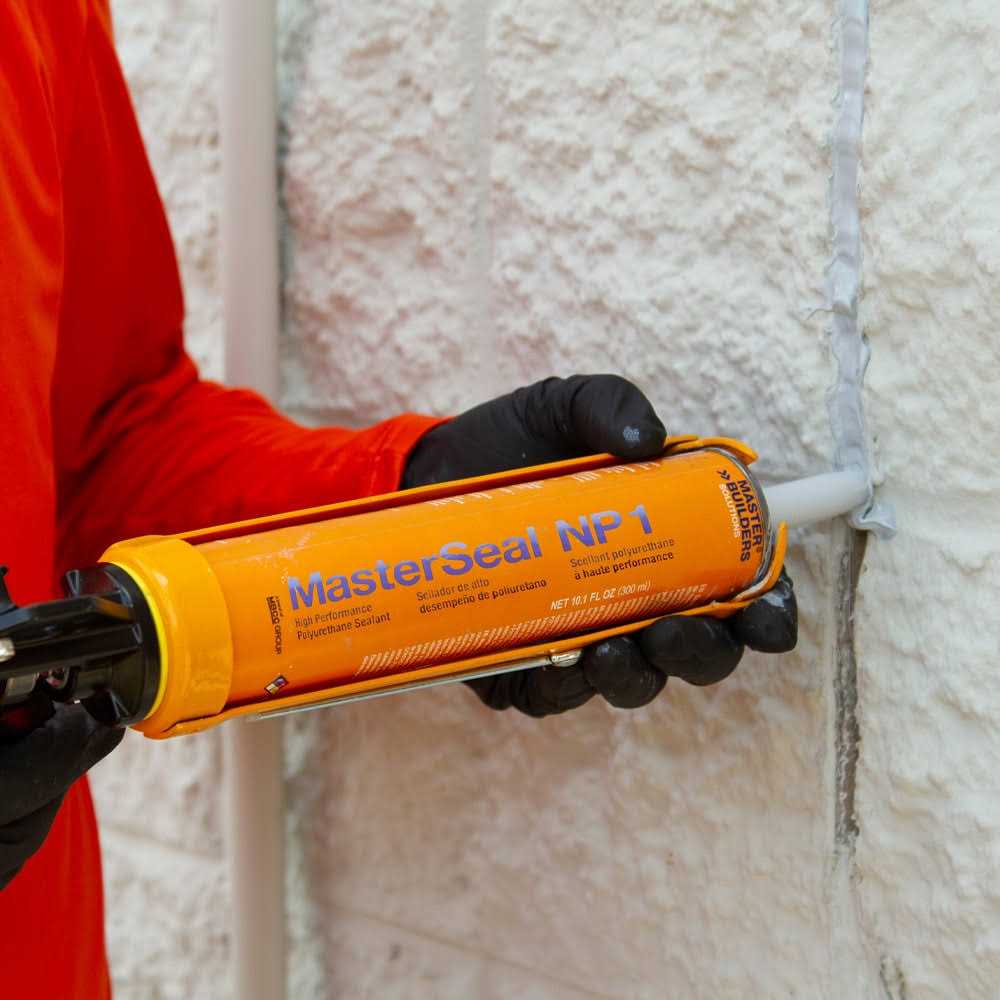 MasterSeal NP 125 Adhesive & Sealant Clear, 10.1 oz - Image 4