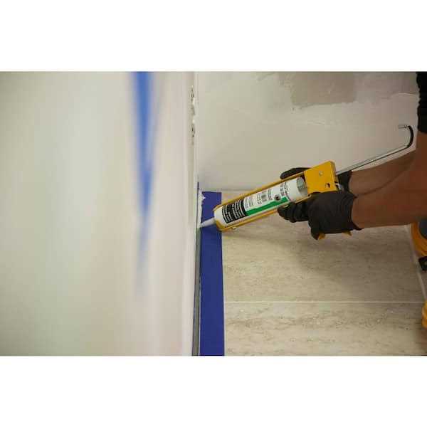 Custom Building Products Commercial #000 Clear 10.1 oz. Silicone Caulk - Image 4