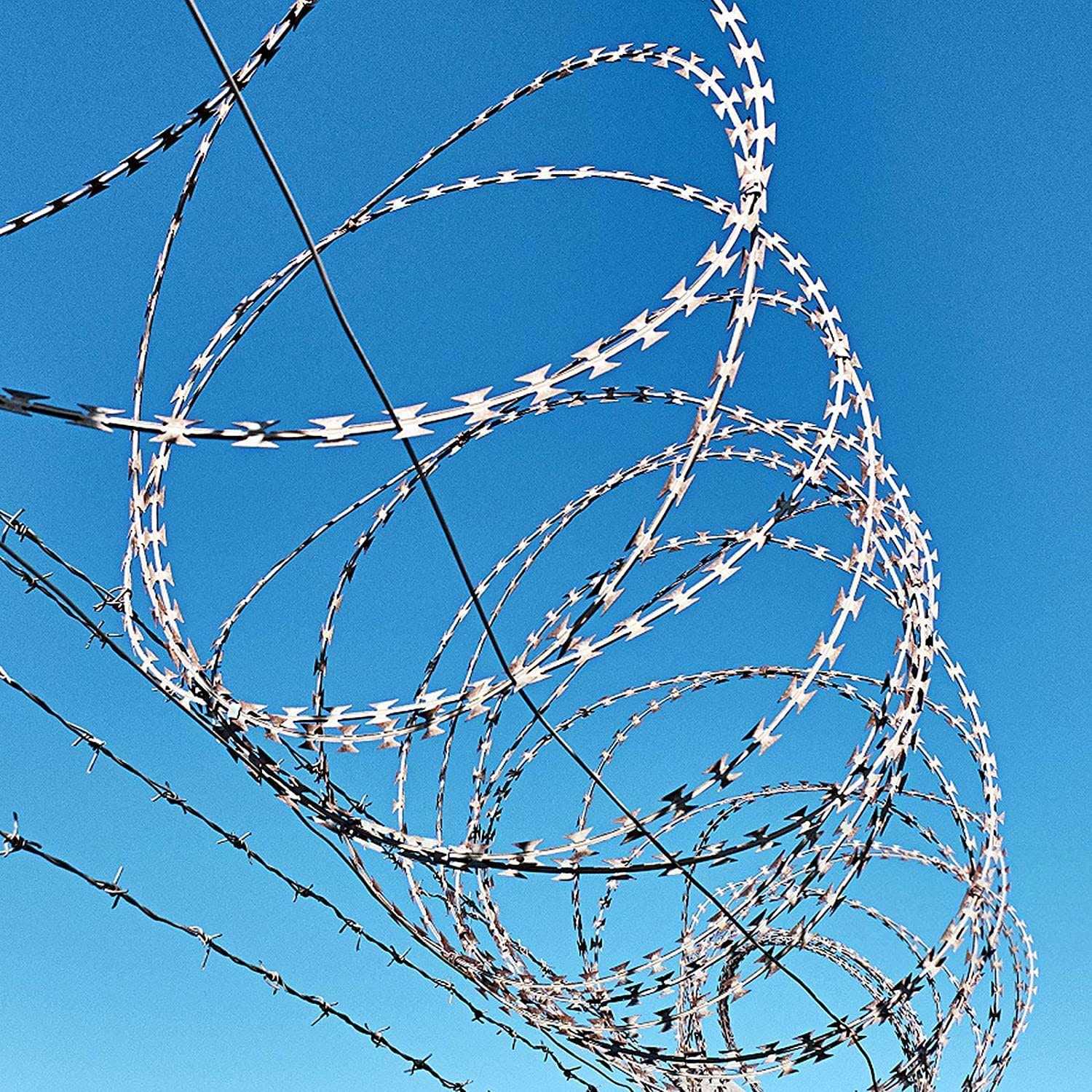 YXJSTO Razor Wire 250ft Galvanized Bto-22 Razor Wire Fence Stretched Ribbon Barbed Wire Coils for Farm - Image 5