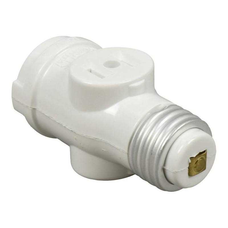Leviton Plastic Keyless Lampholder w/Outlet - Image 5