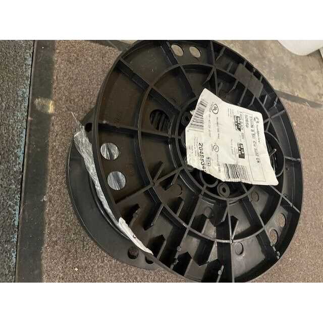 Southwire SIMpull 500-ft 8-AWG Stranded Black Copper Thhn Wire (By-the-roll) | 20488345