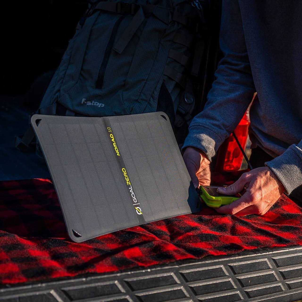 Goal Zero Nomad 10 Solar Panel - Image 5