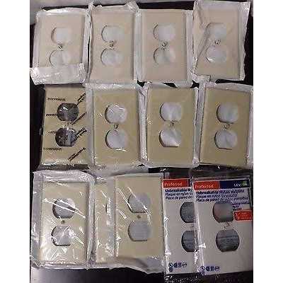 Leviton 1 Gang Duplex Wall Plate - Image 2