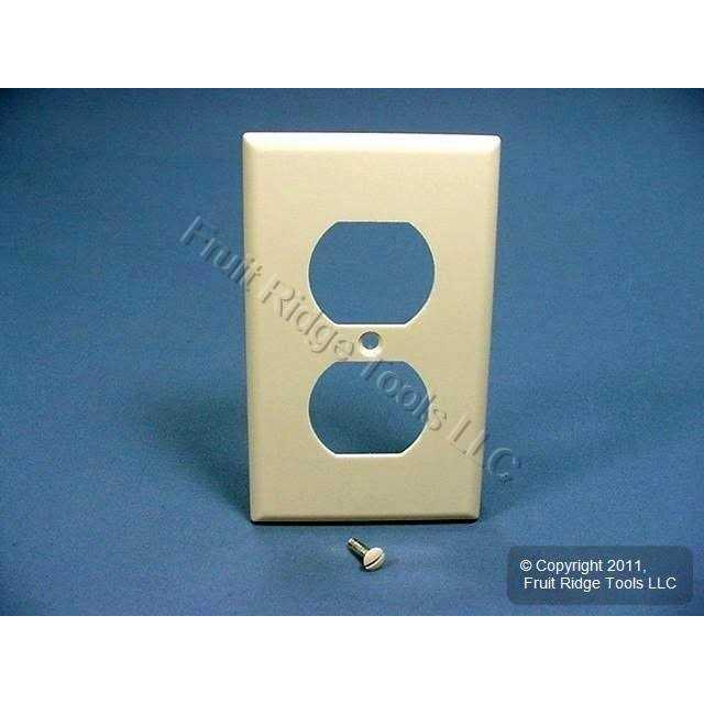 Leviton 1 Gang Duplex Wall Plate - Image 2