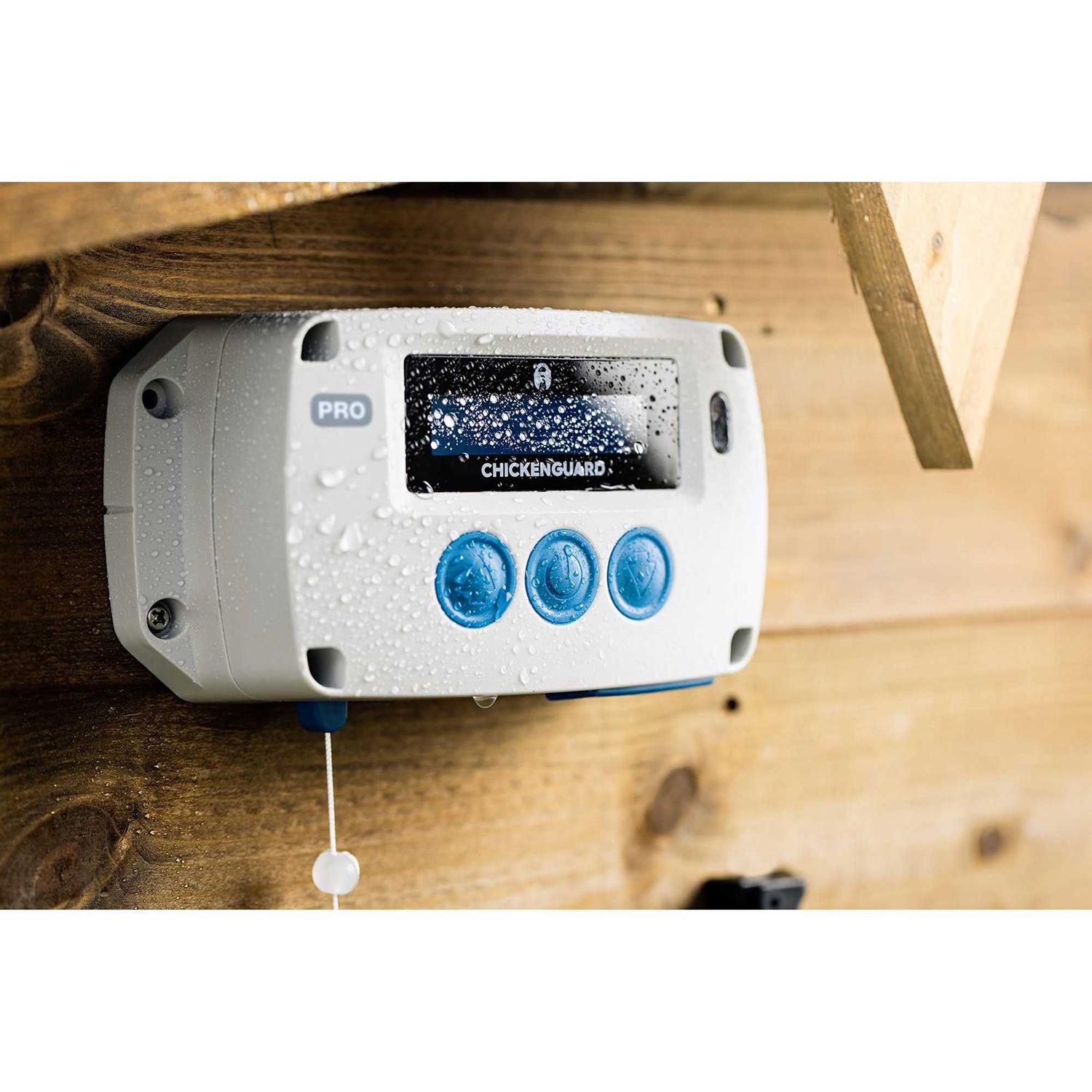 ChickenGuard Pro Automatic Door Opener & Self Locking Door - Image 3