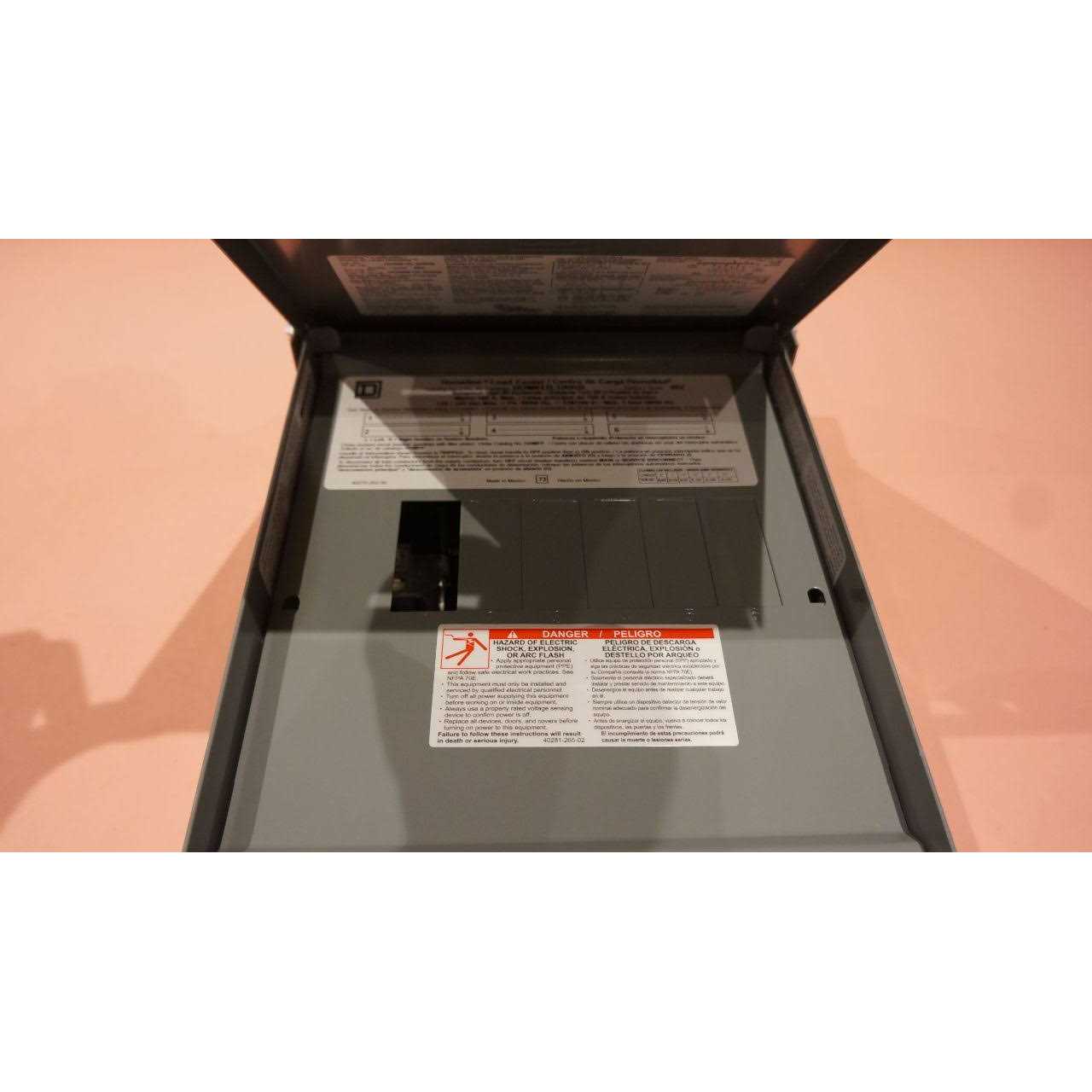 Square D HOM612L100RB Load Center - Image 4