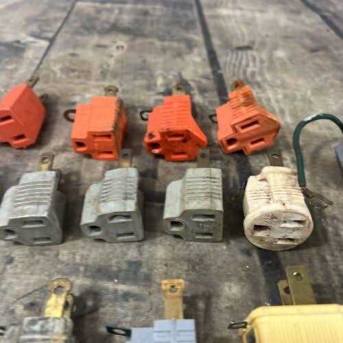 Ace Gray Grounding Vinyl Adapter - Image 3