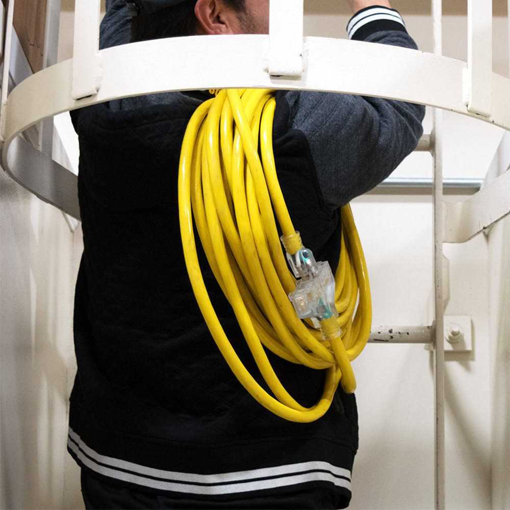 DuroMax XPC10050C 50& 10 Gauge Triple Tap Extension Power Cord - Image 3